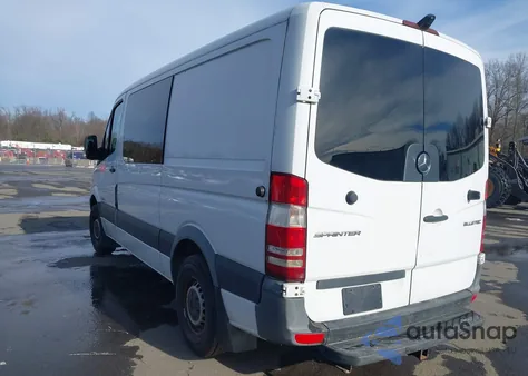 2016 Mercedes-Benz Sprinter 2500 Normal Roof из США, поврежденный, VIN WD4PE7CD3GP249665